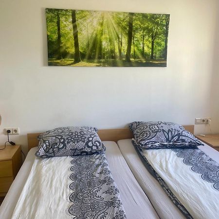 Wunderschoenes Apartment In Der Goldstadt Pforzheim Exteriör bild